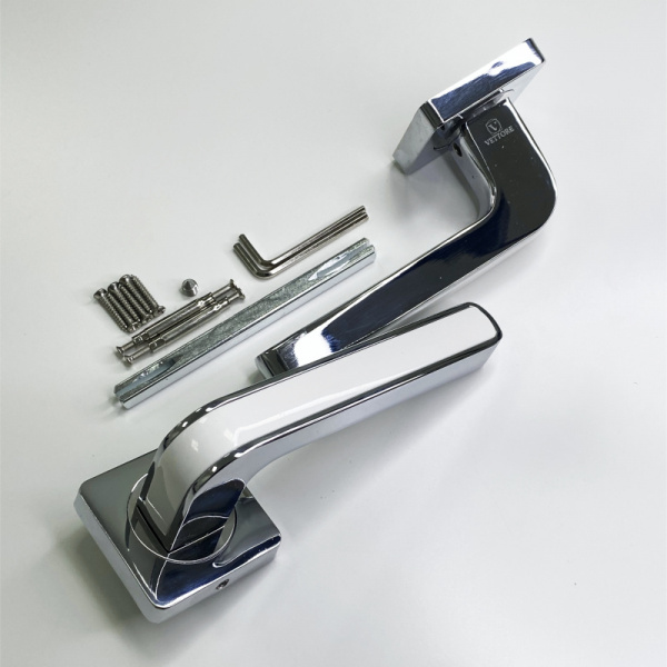 R06.115 CP CP WH_живое фото